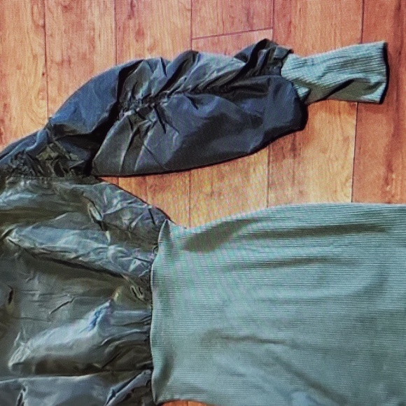 NWT Army green zipper front dress M - Picture 10 of 10